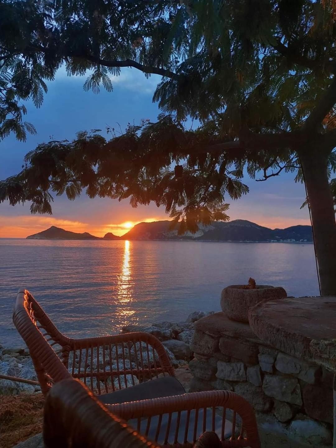 Hidden Paradise Agios Georgios Pagon Exterior photo