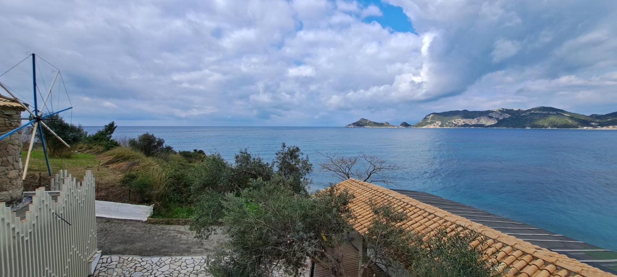 Hidden Paradise Agios Georgios Pagon Exterior photo